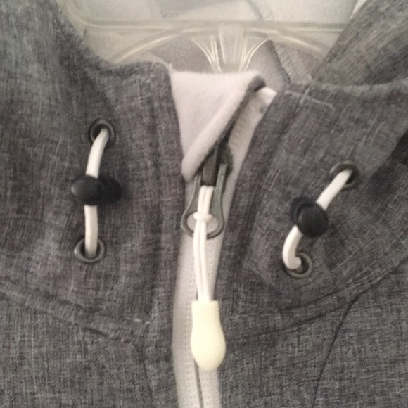 🌻 Warm insulated jacket w/ waist tightener. - Picture 3 of 5